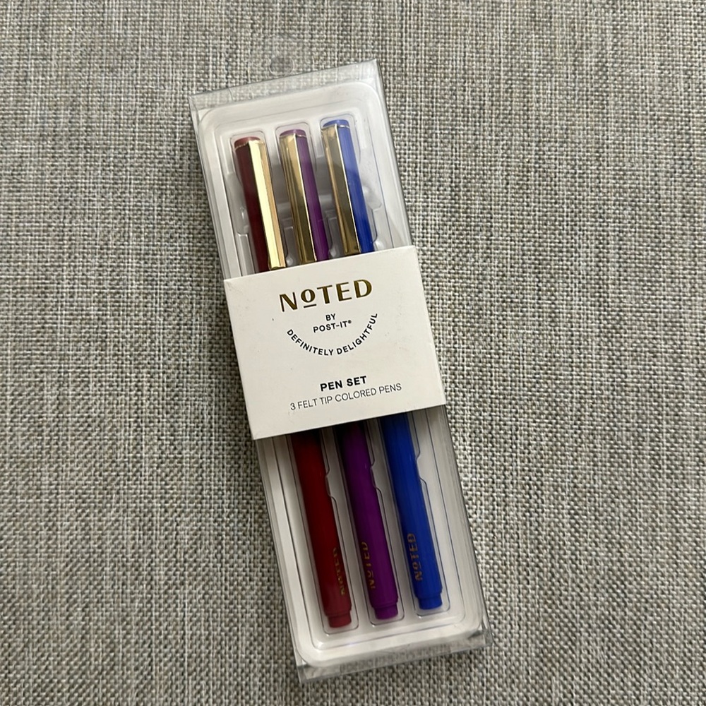 💙💜 NWT! 🖊️ Noted by Post-It in bluish colors.